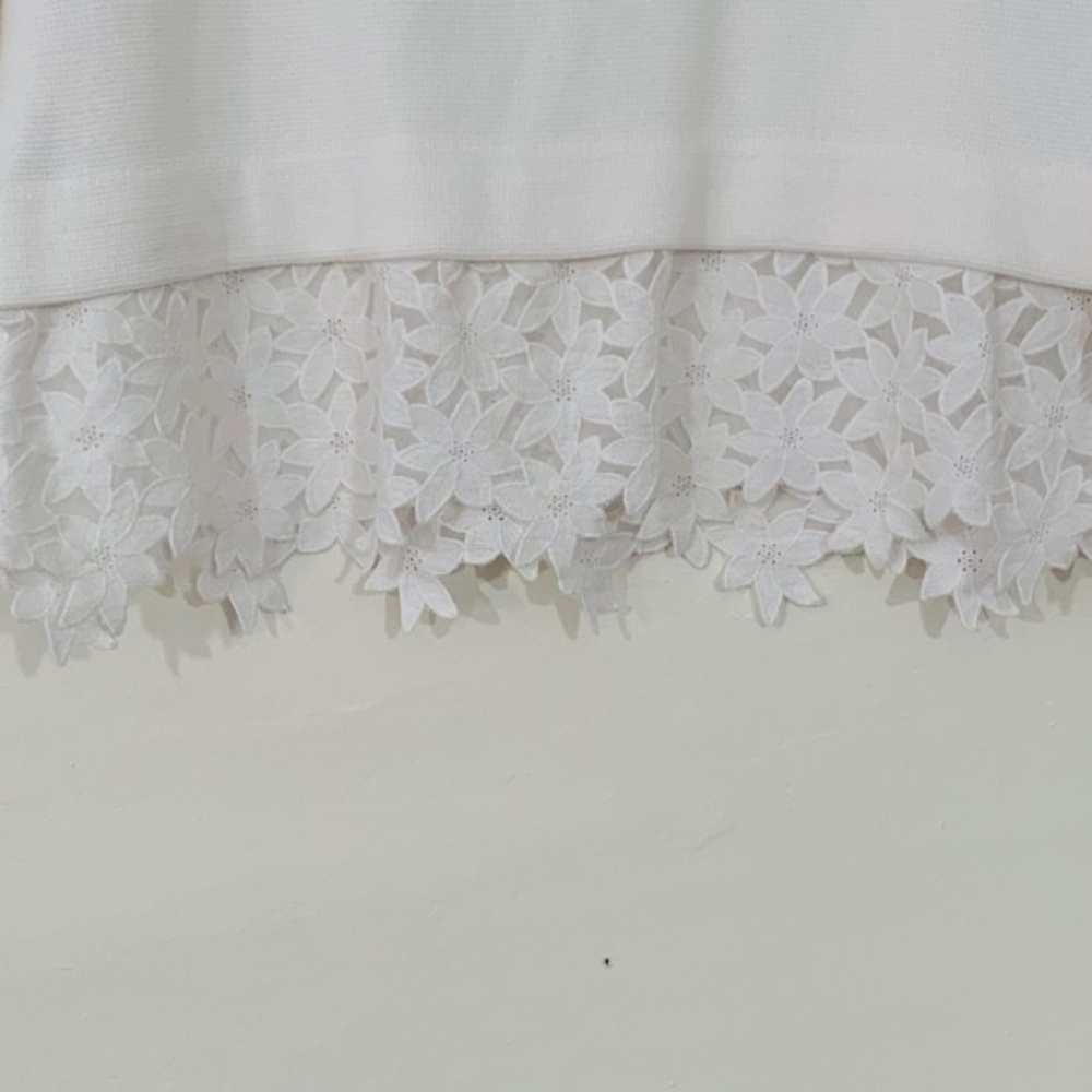 J Crew White Lace Layer Knit Top​ Women’s size small - Picture 4 of 4